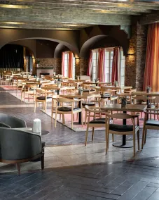 The Mountains Hotel - Restaurant
