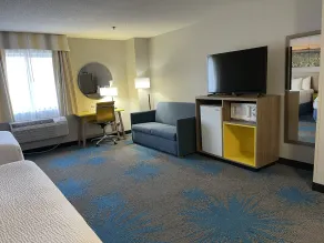 Days Inn by Wyndham Colby - Quarto