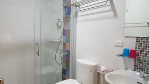 康逸旅宿Comeinn2 - Badezimmer