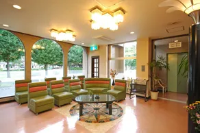 Maebashi Business Hotel Luka - Coin salon dans le hall