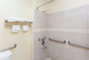 Knights Inn - Tucker - Salle de bain