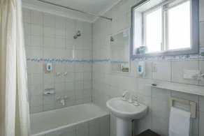Central Motel Port Fairy - Bathroom