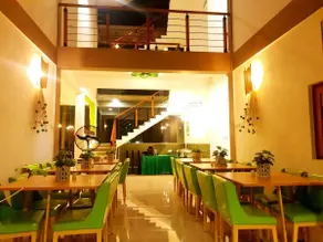 J Leaf Hotel - Ristorante