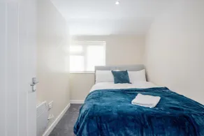 Bedford Hospitalsouth Wing4 Guests3 Bedswifi - Room
