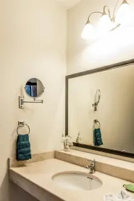 1035 - Vista Hermosa - Bathroom