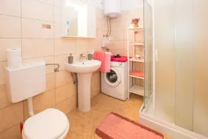 Pleasant 4 person apartment Ana - Bathroom