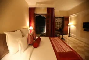 Guleria Kothi at Ganges - Room