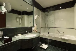 Holiday Inn Turin Corso Francia by IHG - Salle de bain