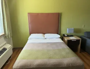 Motel 6 Corpus Christi, TX - North - Room
