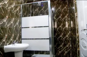 Jaybritt Luxury Apartment - Badezimmer