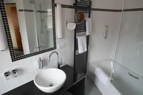 Hotel am Torturm - Badezimmer