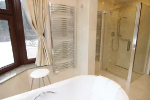 Retro Riverside Wellness Resort - Bagno