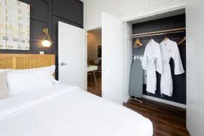 The Modernist Hotel - Chambre