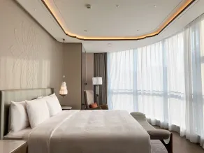 Urumqi Wanda Realm Hotel - Chambre