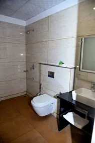 Hotel centrum Kota - Bathroom