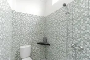 RedDoorz Plus near Palembang Square Mall - Bathroom