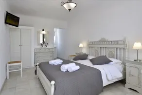 Parian Lithos Residence - Room