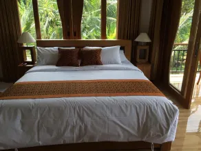 Villa - Warung AromaChampuhan - Værelse