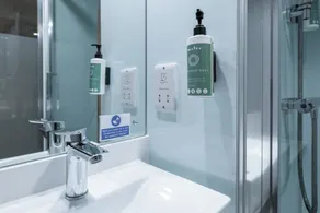 easyHotel Leeds - Bathroom