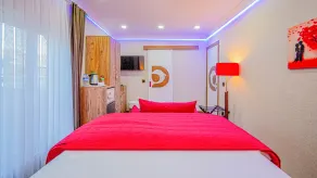 Dolphin Boutique Hotel & Restaurant - Room