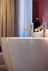 voco Villach by IHG - Baño