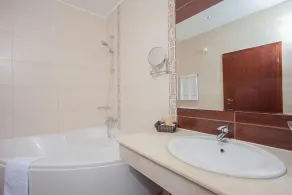 Saint Thomas Holiday Village - Bathroom