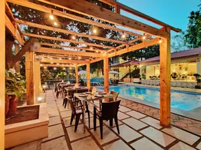 Pushp Vatika Resort & Lawns - Pool