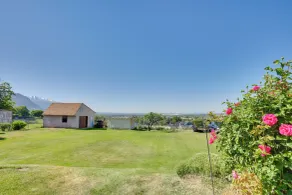 10 Mi to Nordic Valley: Ogden Escape w/ Patio - Interior
