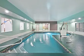 Holiday Inn Express & Suites New Cumberland by IHG - Pool