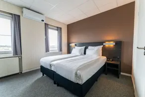 Antwerp Harbour Hotel - Room