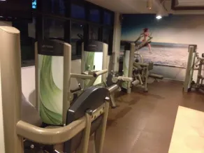 Saigon City View Apartment & Pool - Gym