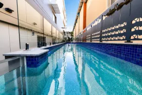 voco Darwin Suites by IHG - Pool