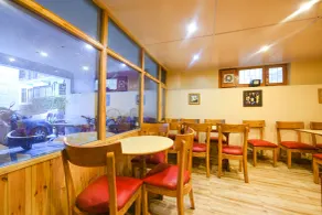 Fabhotel K Square - Restaurant