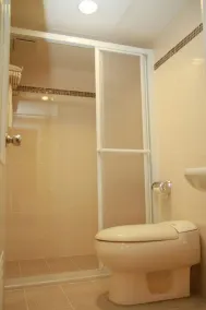 Ti Hwa Hotel - Bathroom