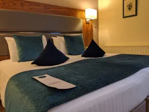 Cotswold Lodge Hotel - Room