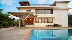 O NEST By The Beach - Pool