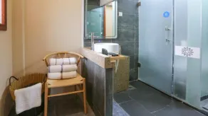 Floral Hotel Libo Meet Inn - Baño
