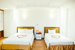 Hoàng Gia Hotel -150 Nghi Tàm HN - by BAY LUXURY - Quarto
