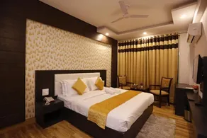 Paradise Ganga - A River Side Hotel - Room