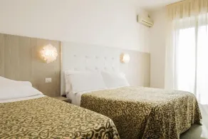 Hotel Bassetti - Habitación