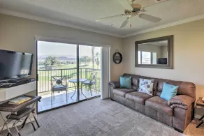 Lake Havasu Getaway w/ Golf Course & Lake Views! - Intérieur