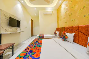 Fabhotel Dm Residency - Chambre