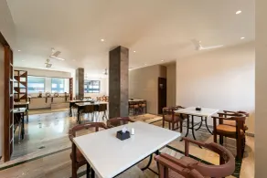 Treebo Kaveri - Restaurant