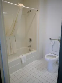 Americas Best Value Inn Kinston - Salle de bain