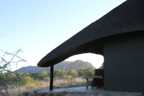 Ai Aiba - The Rock Painting Lodge - Ausblick vom Zimmer
