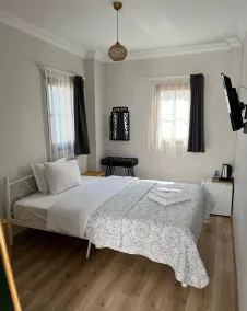 Lokal Ayvalık - Room
