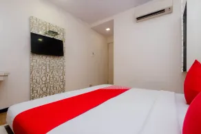 OYO 3769 Blue Pearl Residency - Room