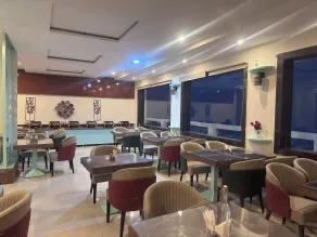 Cozy Kanatal Hotel And Resort - Restaurante