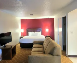 Value Suites Extended Stay - St Louis - Room