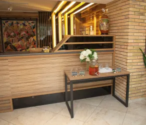 B Hotel Bishkek - Rezeption